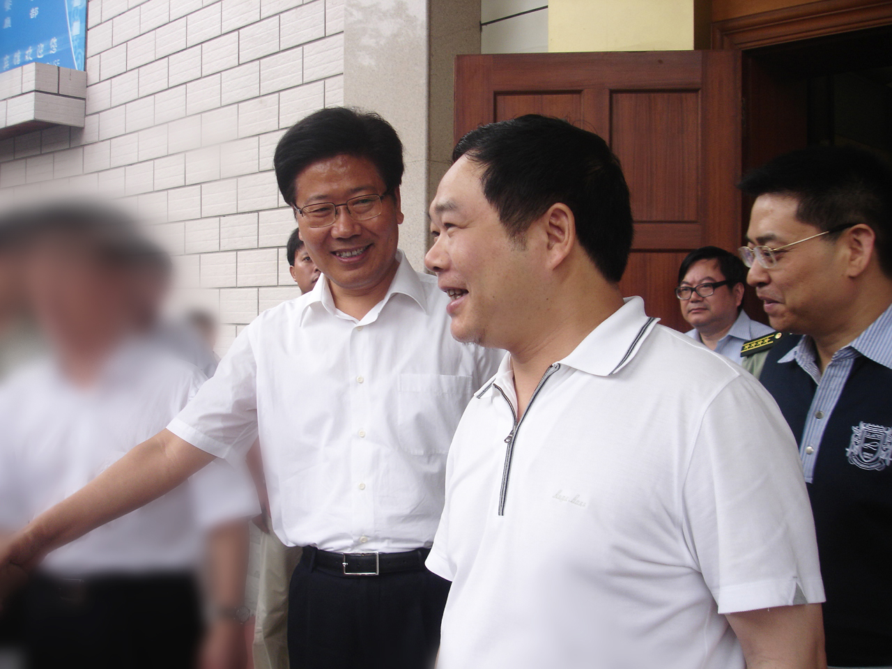 2009年6月，中央政治局委員，時任湖南省書記張春賢接見董事長李建煒.jpg